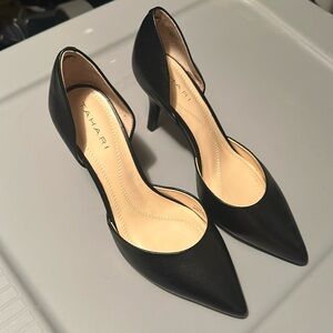 Tahari size 6 pumps